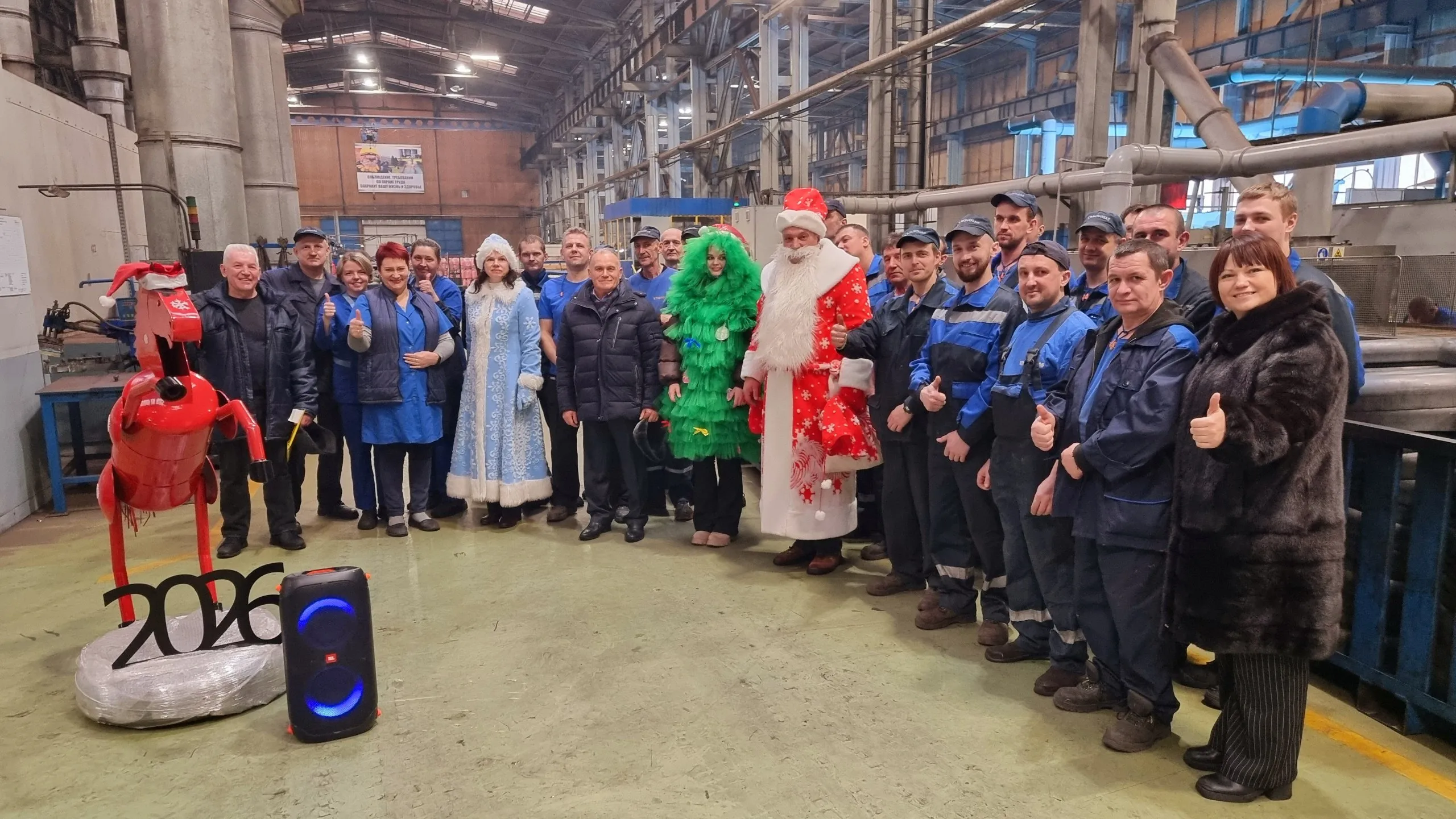 Продолжаем создавать новогоднее настроение!