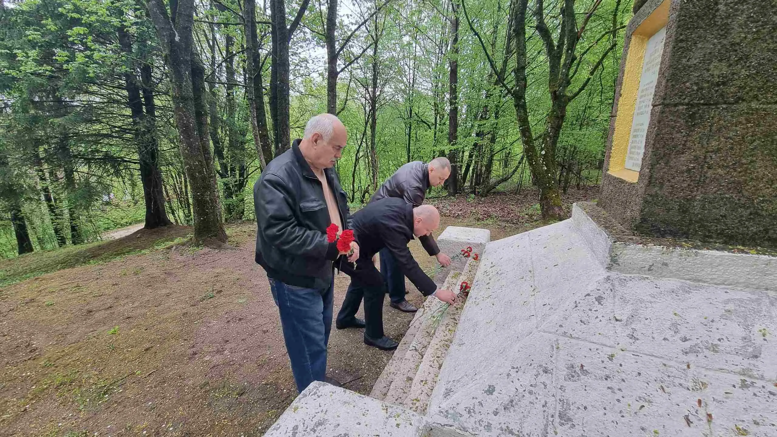 Народное возложение 