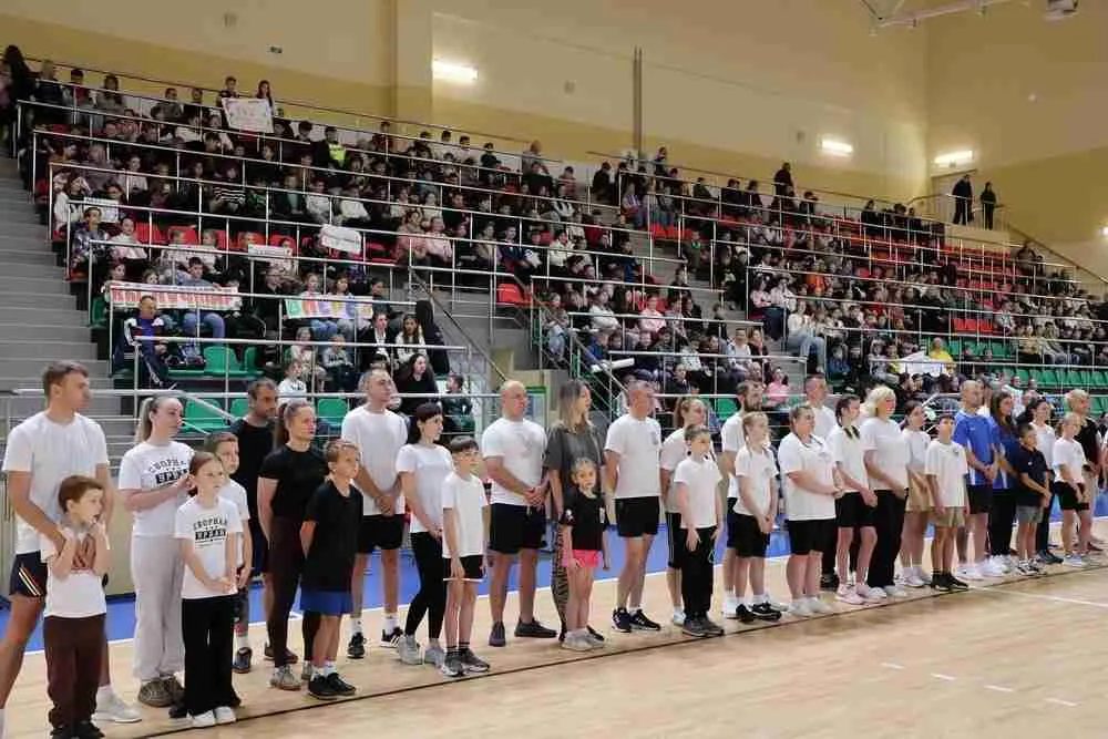 Папа, мама, я – спортивная семья!