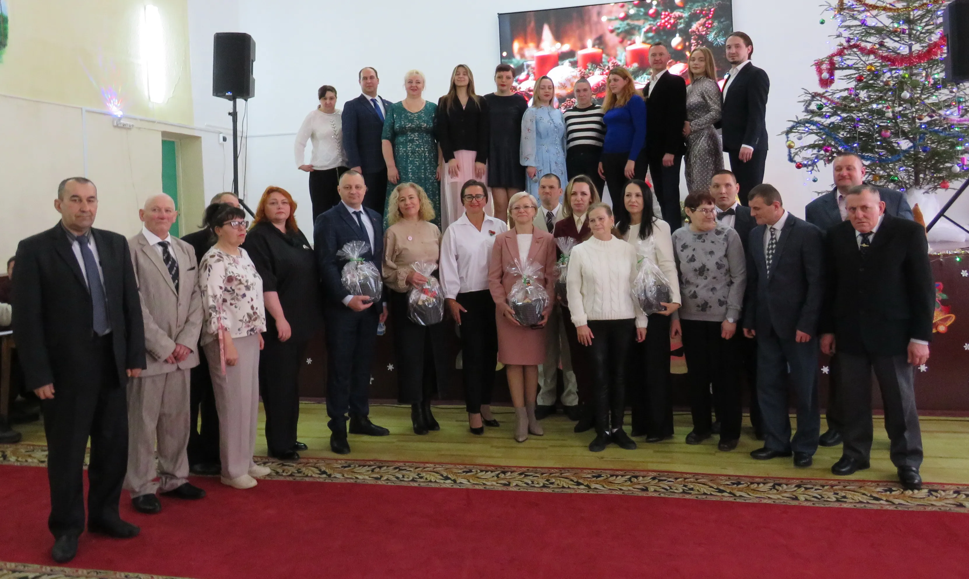 Новогодние праздники прошли, но для внимания и заботы всегда есть место и время! 