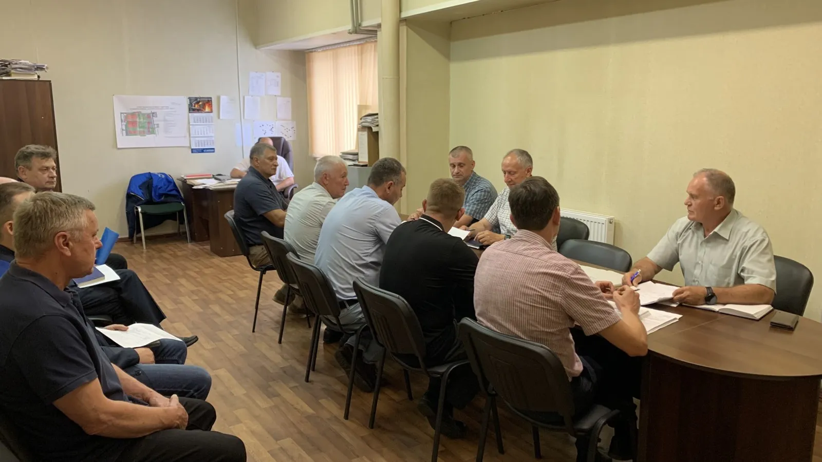 Круглый стол