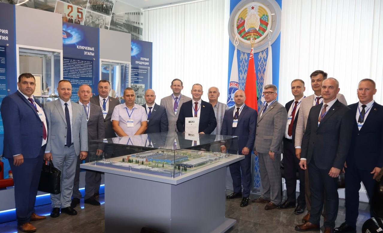📍 4 августа на базе ОАО «Новогрудский завод газовой аппаратуры (https://t.me/novogas/12114)» состоялось совещание по вопросу производства продукции силами организаций, входящих в состав ГПО «Белтопгаз»