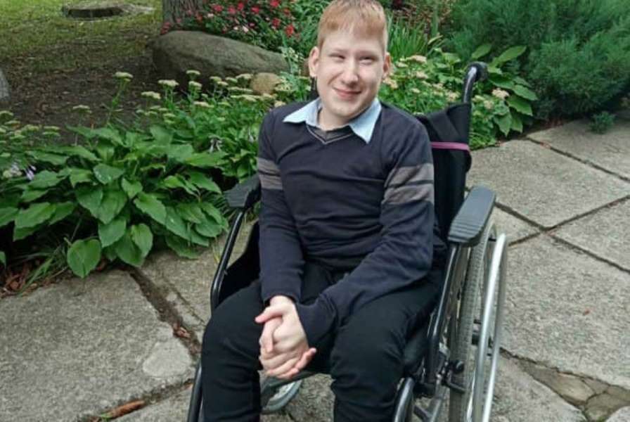 Протянем руку помощи